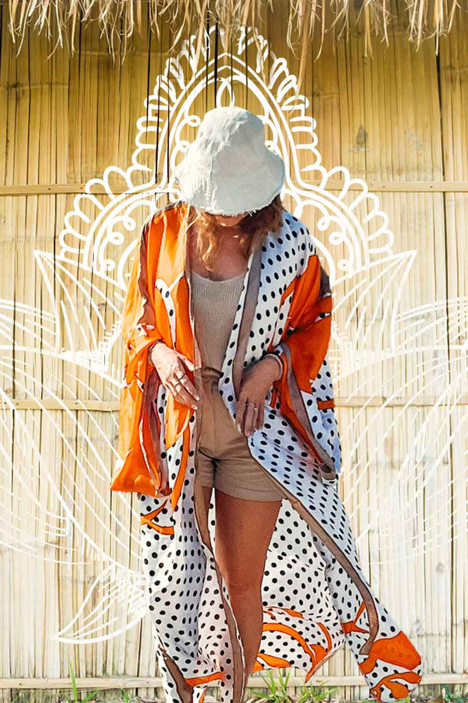 Women's kimonos
Stylish kimonos
Boho chic kimonos
Luxury kimono robes
Kimono dresses
Fashion kimonos
Modern kimonos
Elegant kimono wraps
Kimono fashion trends
Vintage-inspired kimonos