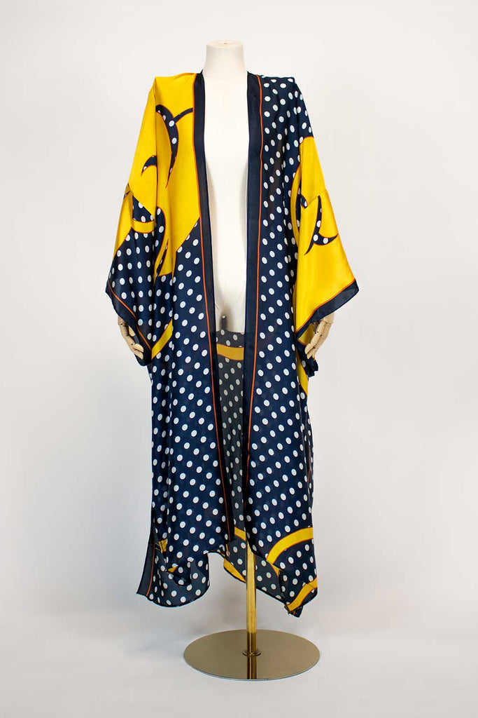 Women's kimonos
Stylish kimonos
Boho chic kimonos
Luxury kimono robes
Kimono dresses
Fashion kimonos
Modern kimonos
Elegant kimono wraps
Kimono fashion trends
Vintage-inspired kimonos