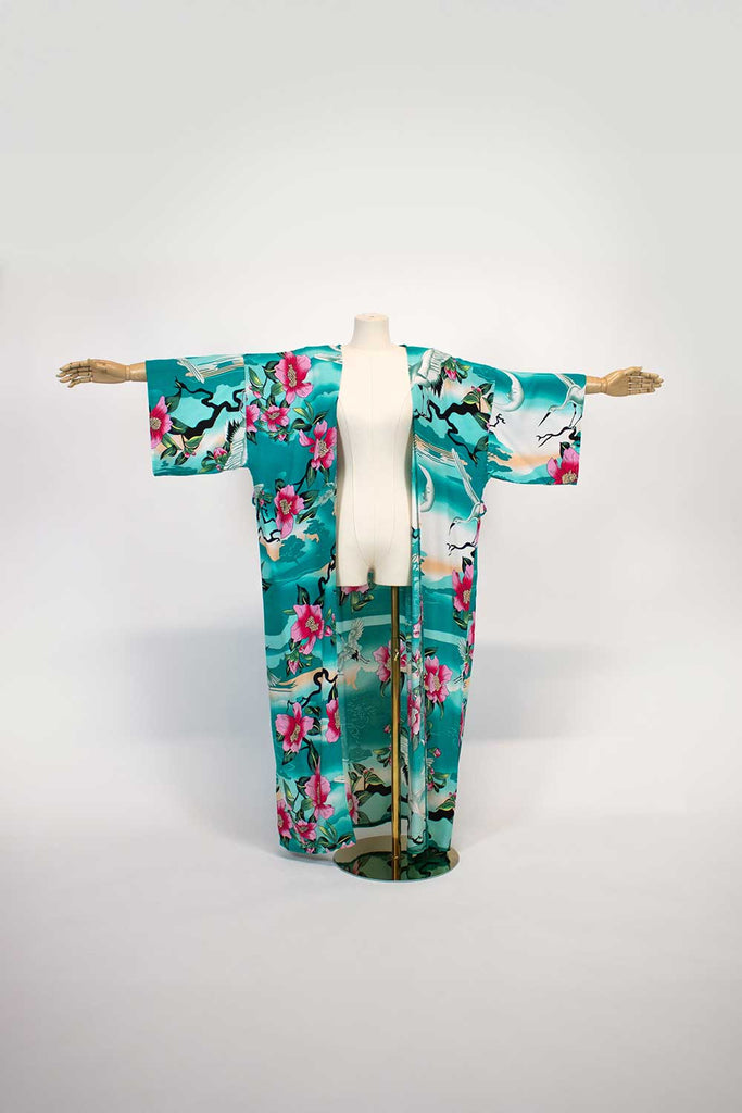 Designer kaftans
Women's dresses
Resort wear
Swimwear collection
Designer accessories
Fashion kaftans
Silk dresses
Beachwear
Printed dresses
Fashion tops