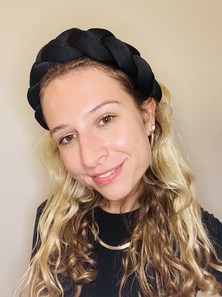Statement headbands
Hair accessories
Wide headbands
Turban headbands
Satin headbands
Fashion headbands
Women's headbands
Designer headbands
Beaded headbands