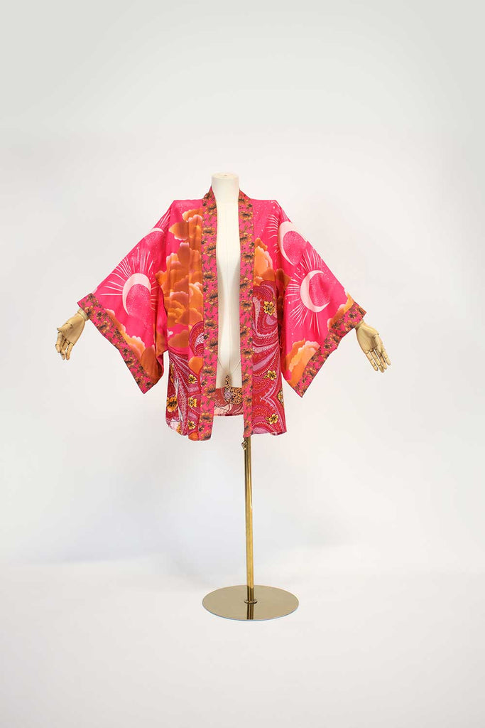 Summer vacation fashion
Tropical attire
Designer resort wear
Cruise wear
Boho resort dresses
Resort casual clothing
Vacation wardrobe
Beach cover-ups
Lightweight resort wear
Tropical print dresses
Bold prints