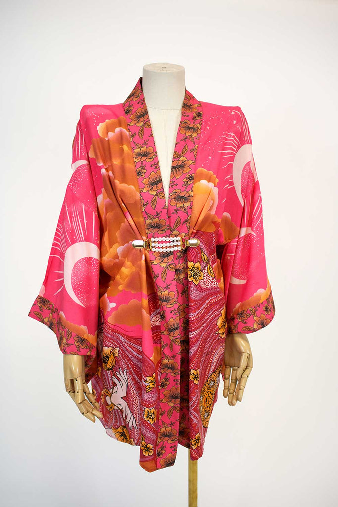 Summer vacation fashion
Tropical attire
Designer resort wear
Cruise wear
Boho resort dresses
Resort casual clothing
Vacation wardrobe
Beach cover-ups
Lightweight resort wear
Tropical print dresses
Bold prints