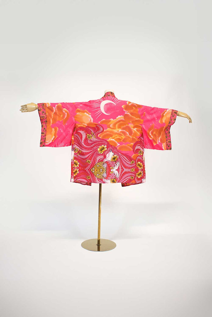 Summer vacation fashion
Tropical attire
Designer resort wear
Cruise wear
Boho resort dresses
Resort casual clothing
Vacation wardrobe
Beach cover-ups
Lightweight resort wear
Tropical print dresses
Bold prints