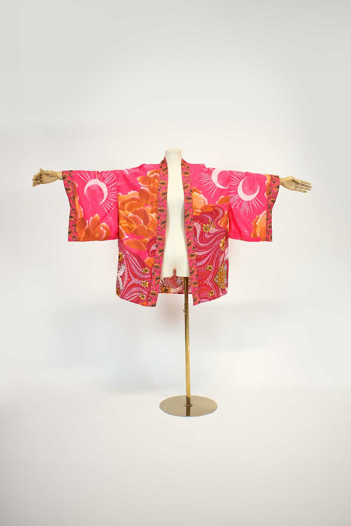 Summer vacation fashion
Tropical attire
Designer resort wear
Cruise wear
Boho resort dresses
Resort casual clothing
Vacation wardrobe
Beach cover-ups
Lightweight resort wear
Tropical print dresses
Bold prints