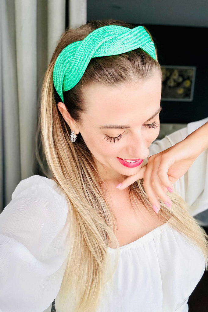 Fashion headbands
Women's headbands
Designer headbands
Beaded headbands
Floral headbands
Boho headbands
Knot headbands
Rhinestone headbands
Trendy headbands
Velvet headbands