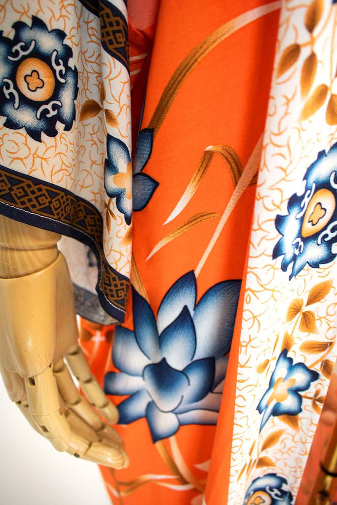 Women's kimonos
Stylish kimonos
Boho chic kimonos
Luxury kimono robes
Kimono dresses
Fashion kimonos
Elegant kimono wraps
Kimono fashion trends
Designer kimonos
Luxury fashion
