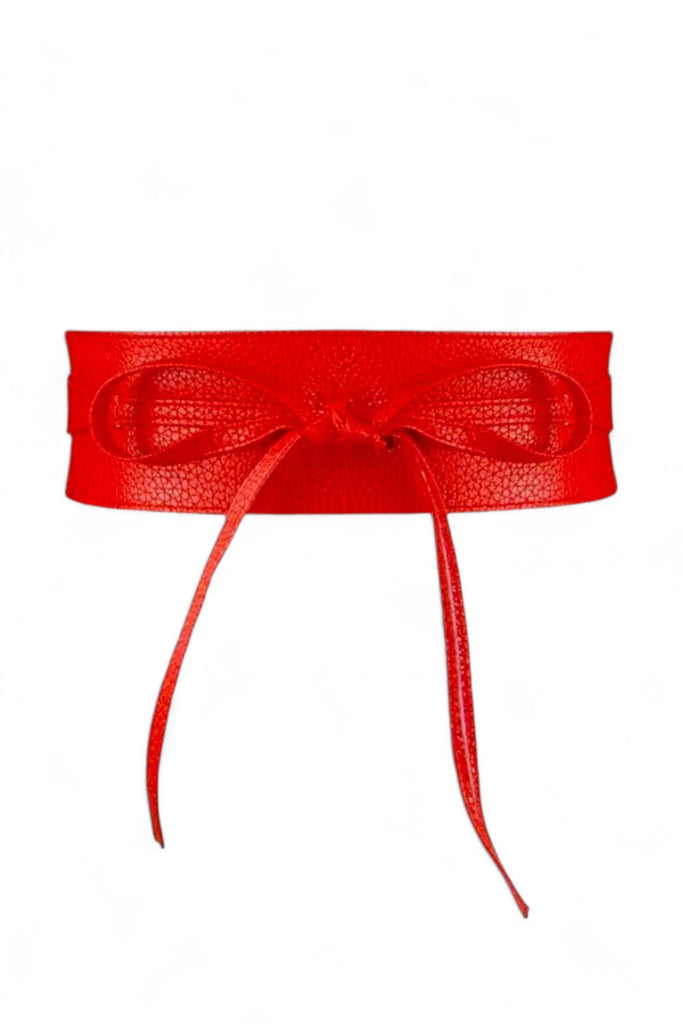 Fashion tops
Tropical attire
Designer resort wear
Vintage-inspired
Retro style
Unique patterns
Boho chic
Luxury fashion
Women's dresses
Designer accessories
