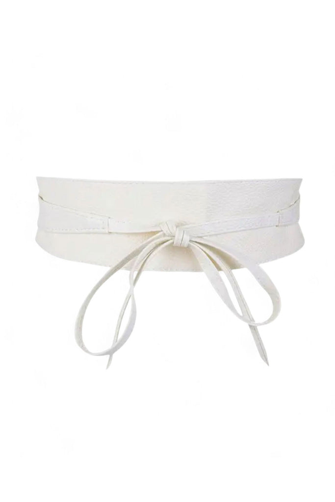 Fashion tops
Tropical attire
Designer resort wear
Vintage-inspired
Retro style
Unique patterns
Boho chic
Luxury fashion
Women's dresses
Designer accessories
