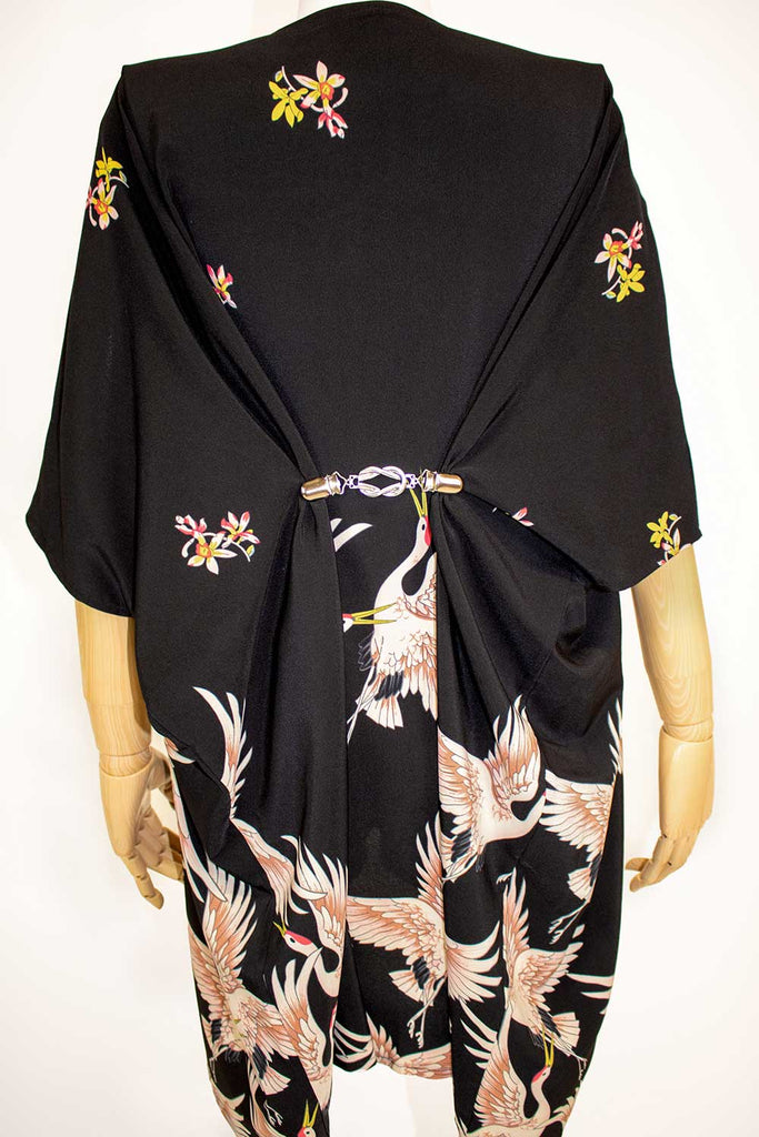 Lightweight kimonos
Kimono dresses
Festival kimonos
Casual kimonos
Kimono tops
Stylish kimonos
Resort wear
Luxury resort clothing
Beach outfits
Summer vacation fashion