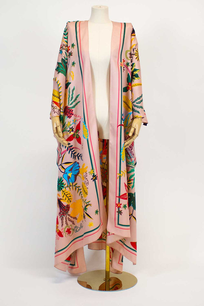 Designer kaftans
Women's dresses
Resort wear
Swimwear collection
Designer accessories
Fashion kaftans
Silk dresses
Beachwear
Printed dresses