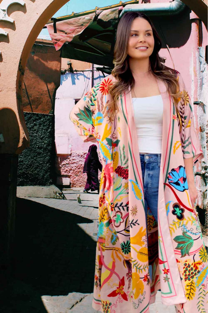 Designer kaftans
Women's dresses
Resort wear
Swimwear collection
Designer accessories
Fashion kaftans
Silk dresses
Beachwear
Printed dresses