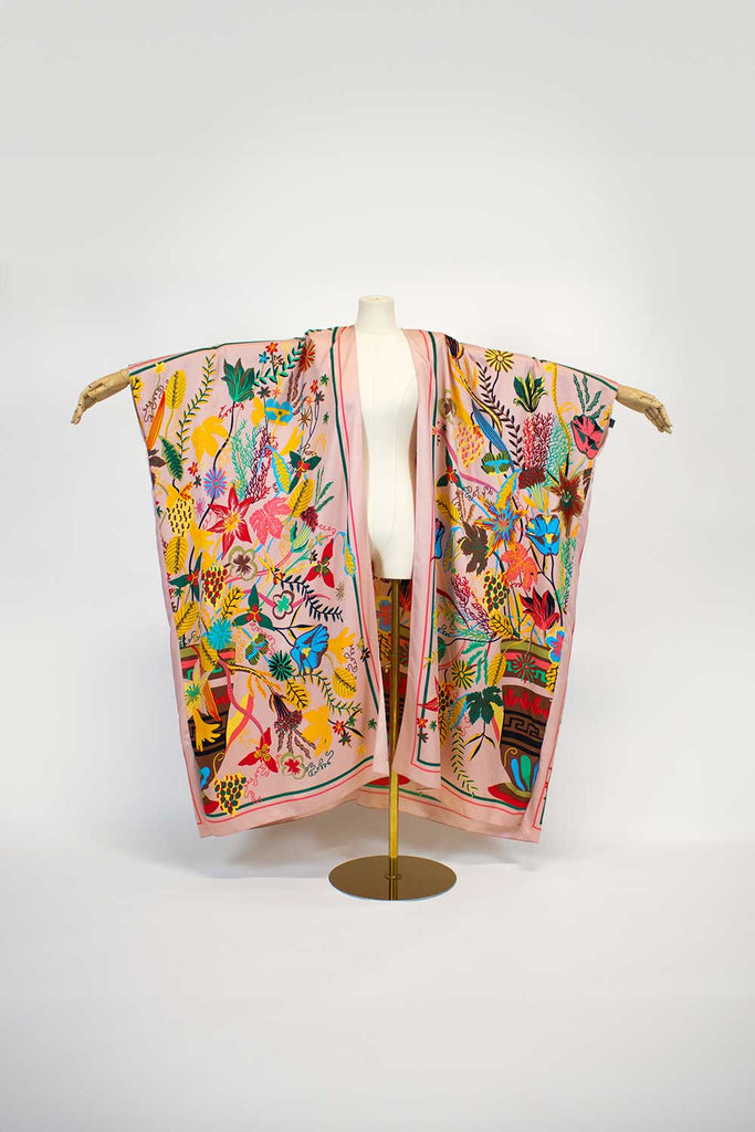 Designer kaftans
Women's dresses
Resort wear
Swimwear collection
Designer accessories
Fashion kaftans
Silk dresses
Beachwear
Printed dresses