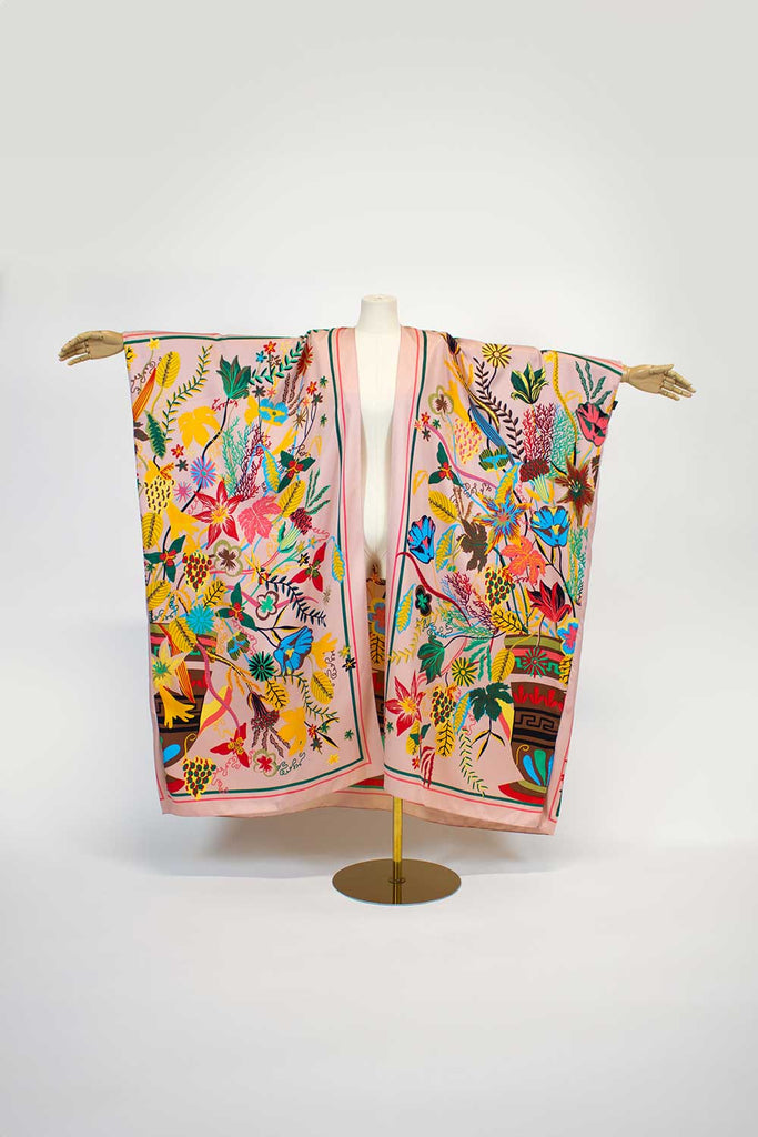 Designer kaftans
Women's dresses
Resort wear
Swimwear collection
Designer accessories
Fashion kaftans
Silk dresses
Beachwear
Printed dresses