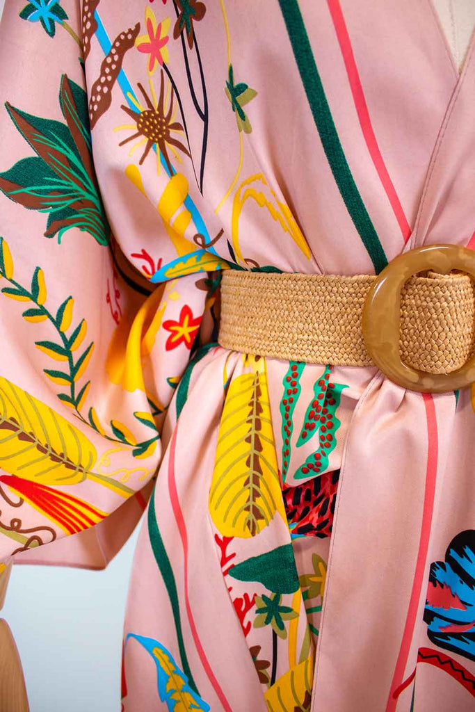 Designer kaftans
Women's dresses
Resort wear
Swimwear collection
Designer accessories
Fashion kaftans
Silk dresses
Beachwear
Printed dresses