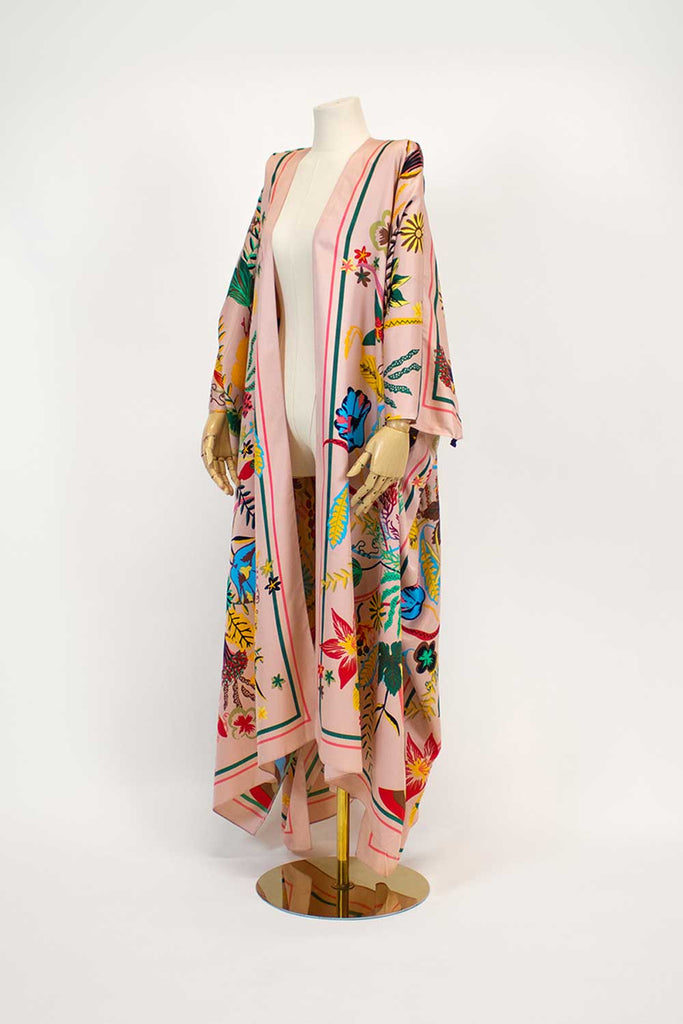 Designer kaftans
Women's dresses
Resort wear
Swimwear collection
Designer accessories
Fashion kaftans
Silk dresses
Beachwear
Printed dresses