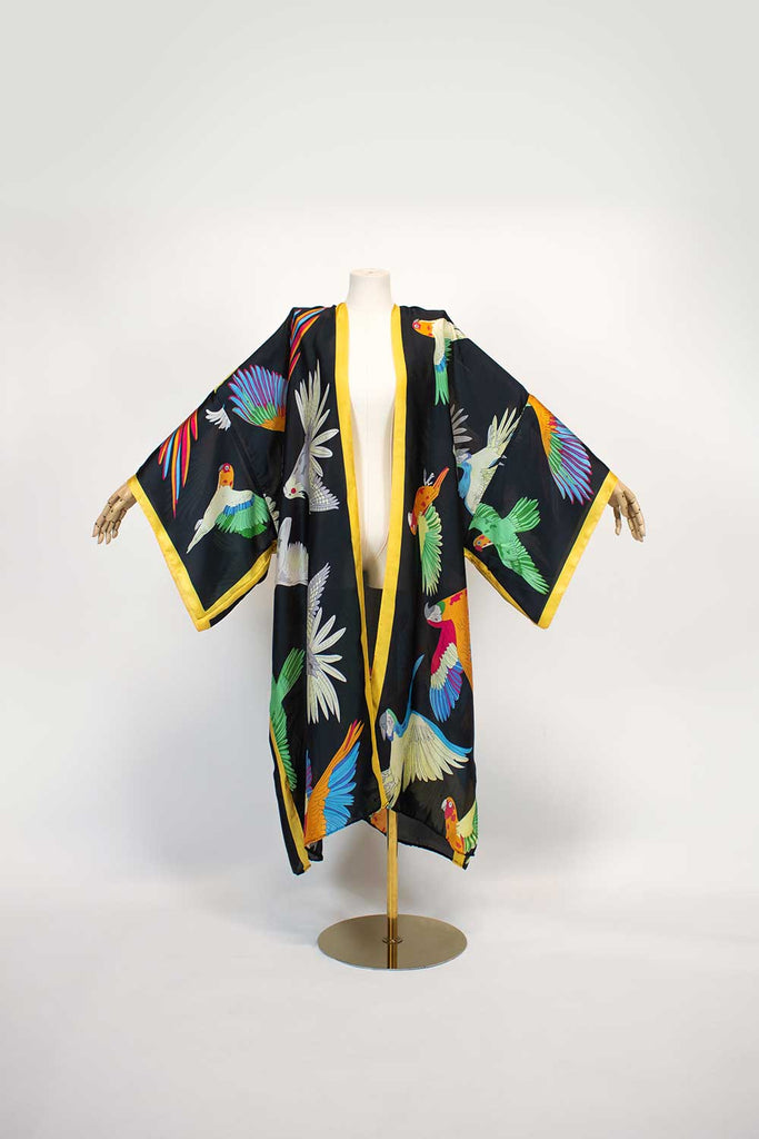 Women's kimonos
Stylish kimonos
Boho chic kimonos
Luxury kimono robes
Kimono dresses
Fashion kimonos
Modern kimonos
Elegant kimono wraps
Kimono fashion trends
Vintage-inspired kimonos