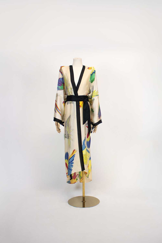 Designer kaftans
Women's dresses
Resort wear
Swimwear collection
Designer accessories
Fashion kaftans
Silk dresses
Beachwear
Printed dresses
Fashion tops