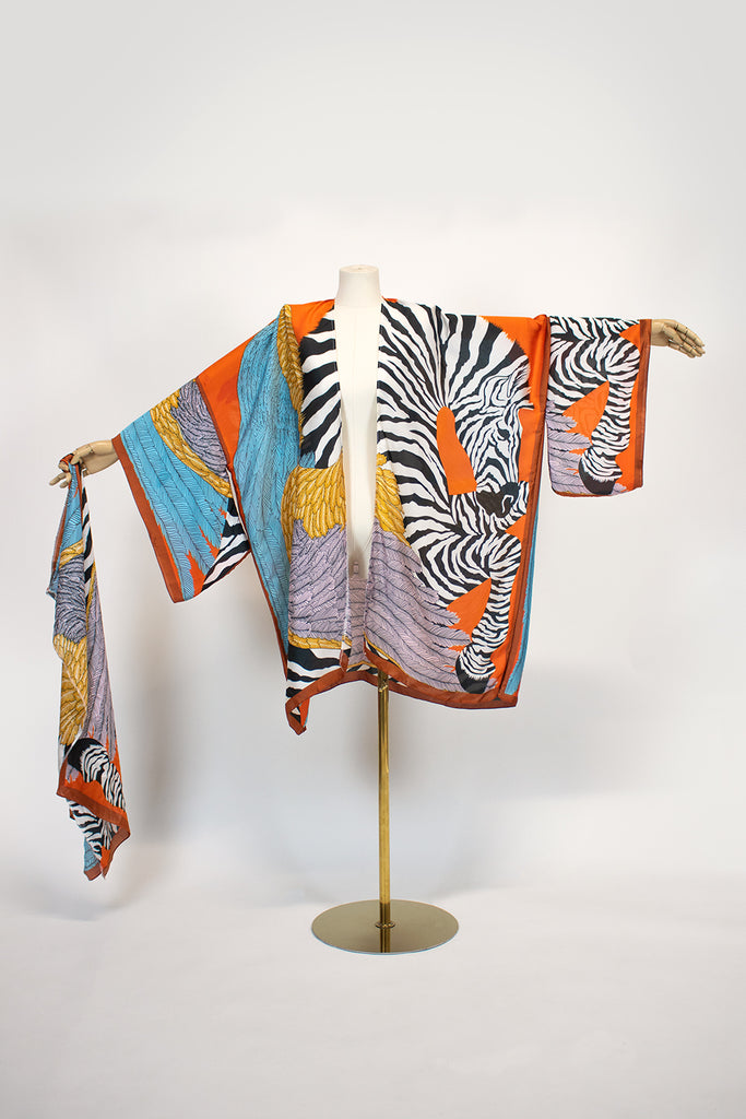 Women's kimonos
Stylish kimonos
Boho chic kimonos
Luxury kimono robes
Kimono dresses
Fashion kimonos
Modern kimonos
Elegant kimono wraps
Kimono fashion trends
Vintage-inspired kimonos